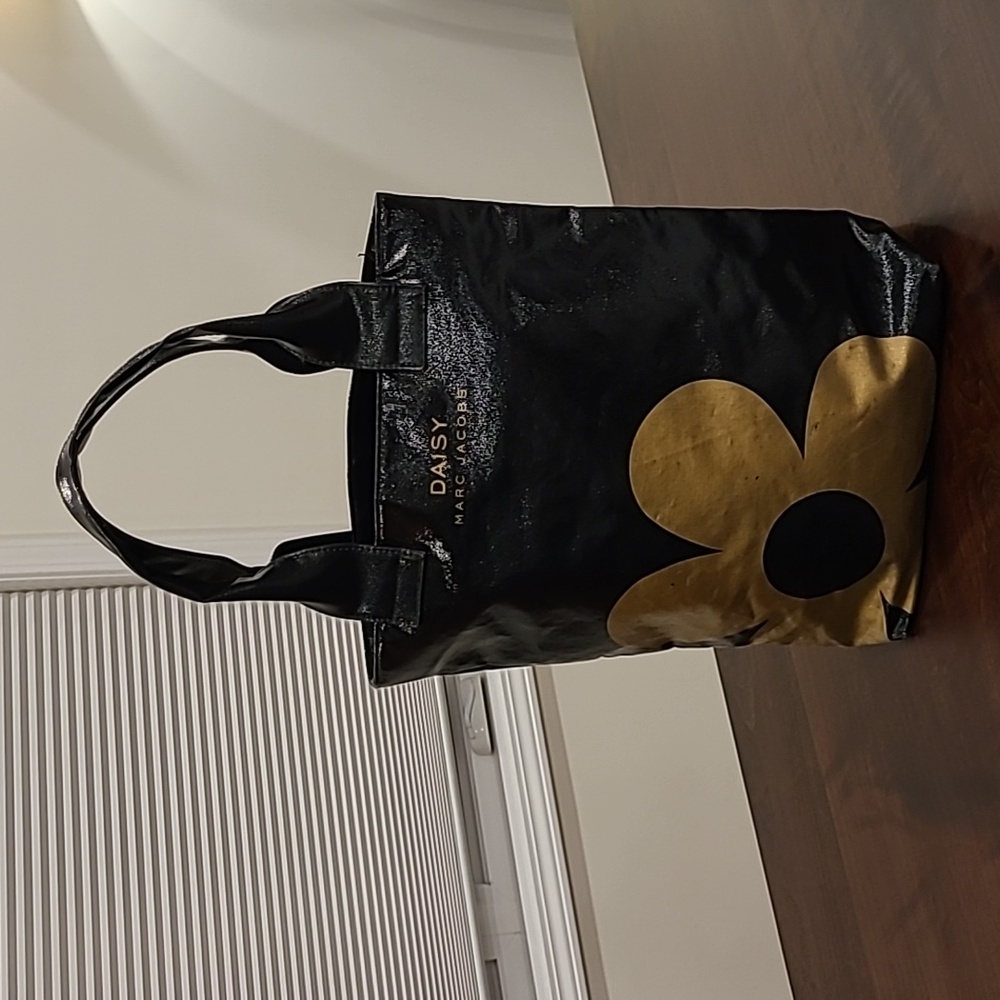 Daisy Marc Jacobs  Black and Gold Floral Wax Canvas Tote - Picture 6 of 9